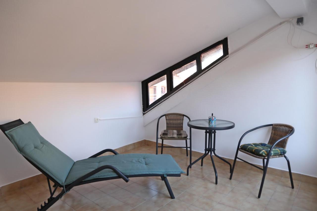 Sailboat House Apartment กอร์จูลา ภายนอก รูปภาพ